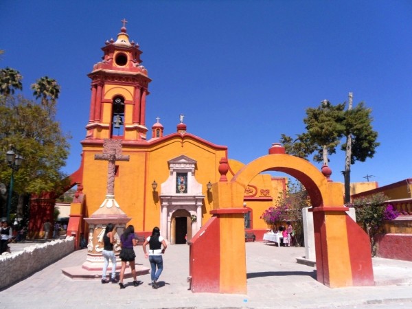 Parroquia de Bernal