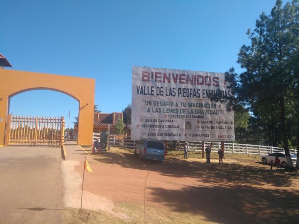 ENTRADA PIEDRAS ENCIMADAS